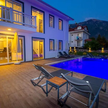 7 Kisilik Ozel Havuzlu Modern Oludeniz - Awz105 Villa Fethiye
