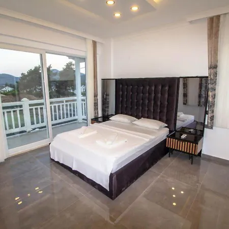 Villa 7 Kisilik Ozel Havuzlu Modern Oludeniz - Awz105